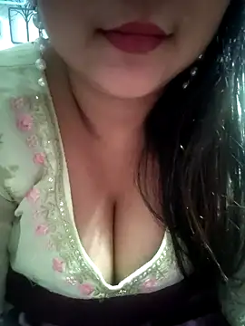 Jeenat  online show from 01.16.25