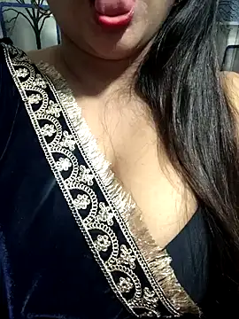 Jeenat  online show from 01.26.25