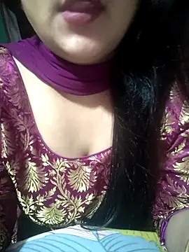 Jeenat  online show from 02.14.25
