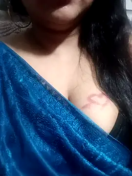 Jeenat  online show from 02.20.25