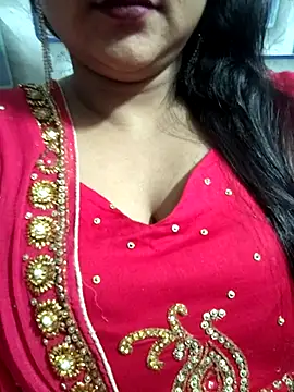 Jeenat  online show from 03.04.25