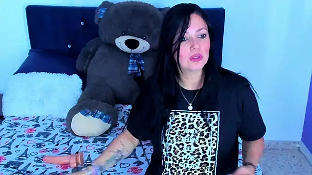 FelinaJohnson online show from 01.21.25