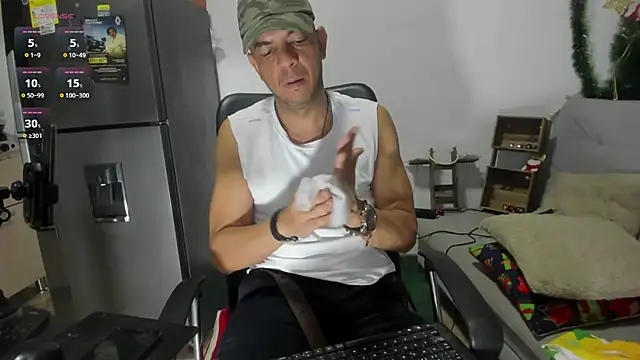 latinmartin73 online show from 12.10.24