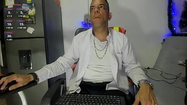latinmartin73 online show from 12.20.24