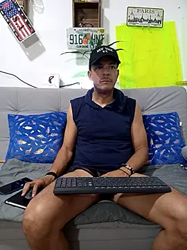 latinmartin73 online show from 09.18.25