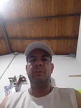 Snapshot of latinmartin73 chatting on 10.26.25 latinmartin73 online show from 10.26.25