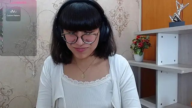 Snapshot of Nataly_Cloud chatting on 12.18.24 Nataly Cloud online show from 12.18.24