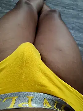 Snapshot of loveme99004 chatting on 09.20.25 loveme99004 online show from 09.20.25