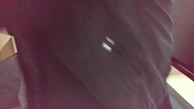 huzi518 online show from 10.31.25