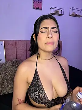 miakhalifaaa  online show from 10.10.25