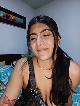 Snapshot of miakhalifaaa_ chatting on 06.17.26 miakhalifaaa online show from 06.17.26