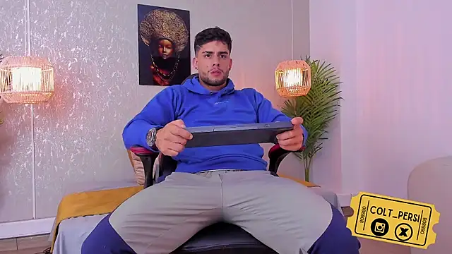 Colt Perci online show from 01.12.25