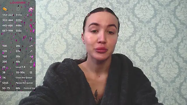 Stasia Queen online show from 02.21.25