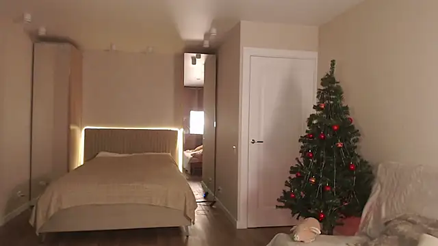 Snapshot of lulu_moonmoon chatting on 01.12.25 lulu moonmoon online show from 01.12.25