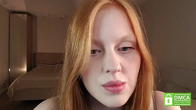 Snapshot of lulu_moonmoon chatting on 09.17.25 lulu moonmoon online show from 09.17.25