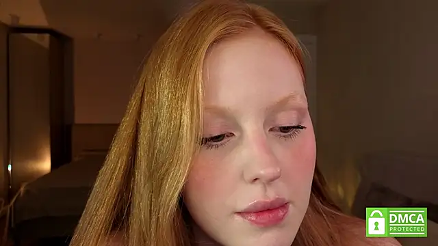 Snapshot of lulu_moonmoon chatting on 09.24.25 lulu moonmoon online show from 09.24.25