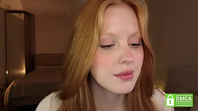 Snapshot of lulu_moonmoon chatting on 09.29.25 lulu moonmoon online show from 09.29.25