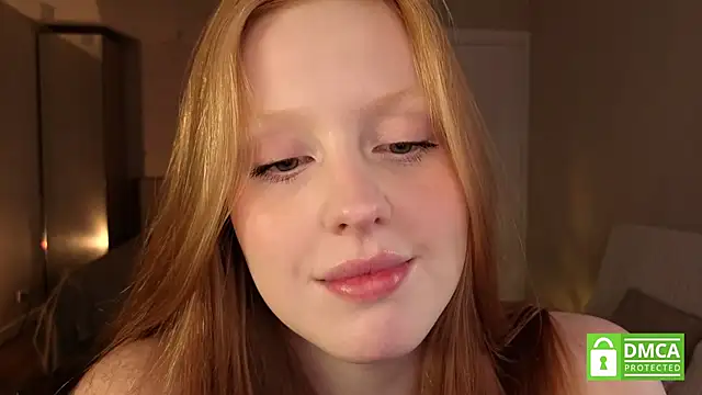 Snapshot of lulu_moonmoon chatting on 10.14.25 lulu moonmoon online show from 10.14.25