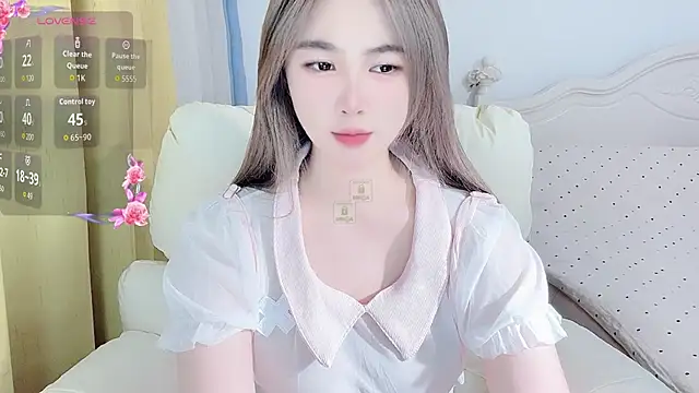 Caitlyn   online show from 05.11.26