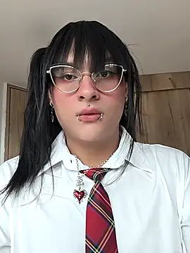 Snapshot of Kiitygirl chatting on 10.25.25 Kiitygirl online show from 10.25.25