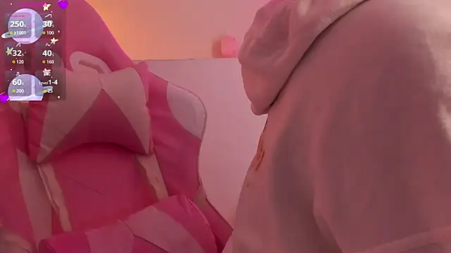 Snapshot of soy_jess03 chatting on 10.05.25 soy jess03 online show from 10.05.25