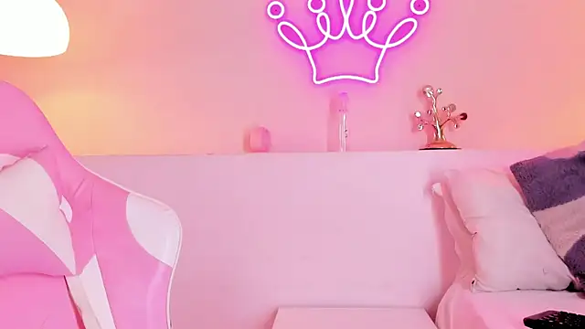 Snapshot of soy_jess03 chatting on 10.07.25 soy jess03 online show from 10.07.25