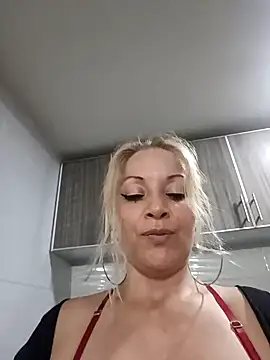 Snapshot of Fenix_528 chatting on 01.26.25 Fenix 528 online show from 01.26.25