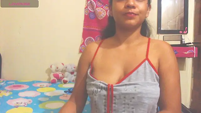 Mia brunette26 online show from 02.05.25