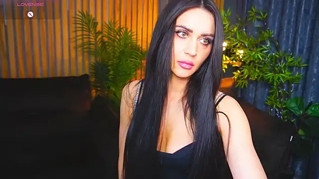 Snapshot of AlexaGreyyy chatting on 10.26.25 AlexaGreyyy online show from 10.26.25