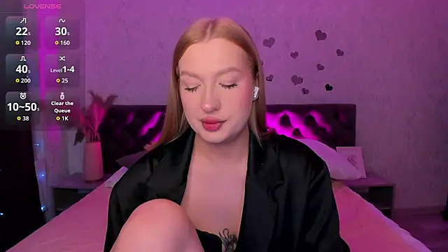 Emma  Leee online show from 10.06.25