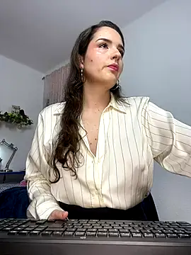 tatianaAlvarez1 online show from 10.12.25
