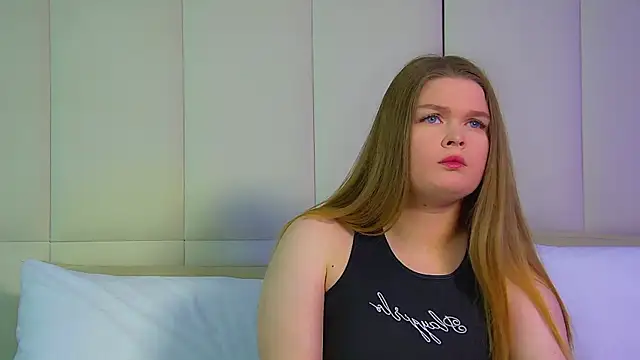 CrystalLyons online show from 10.03.25