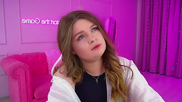 CrystalLyons online show from 10.05.25