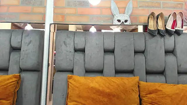 JESSYCORTES online show from 10.14.25