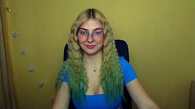 Luna Lush  online show from 12.17.24