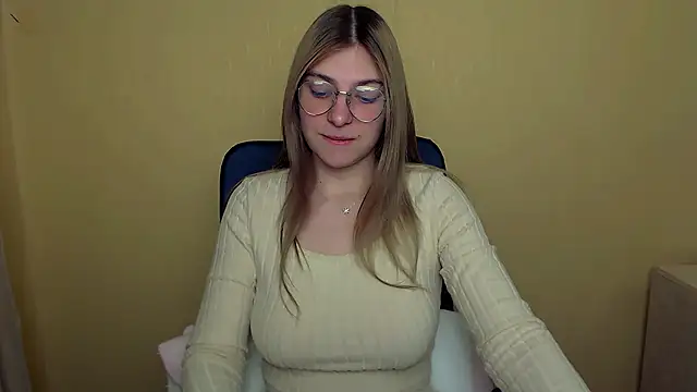 Luna Lush  online show from 10.01.25