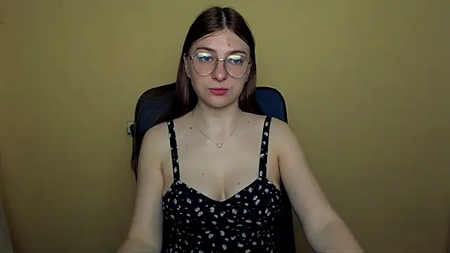 Snapshot of Luna_Lush_ chatting on 05.21.26 Luna Lush online show from 05.21.26