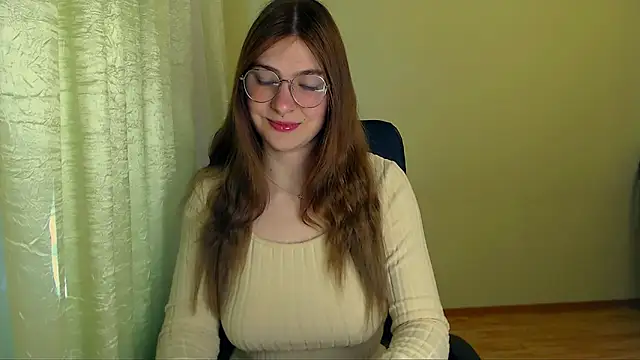 Snapshot of Luna_Lush_ chatting on 06.02.26 Luna Lush online show from 06.02.26