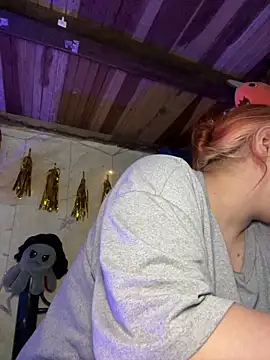 SophiaWeestt99 online show from 04.10.26