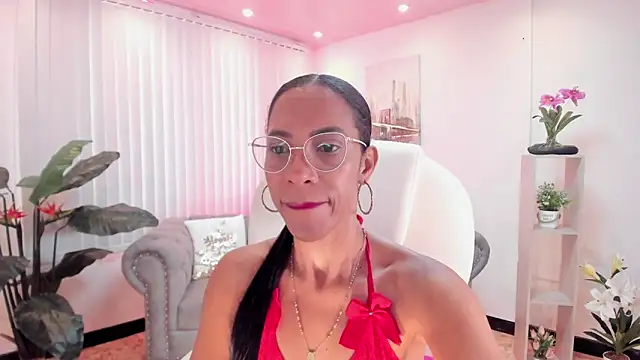 Shantaall  online show from 01.28.25