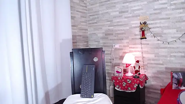 SarahhCooper online show from 12.22.24