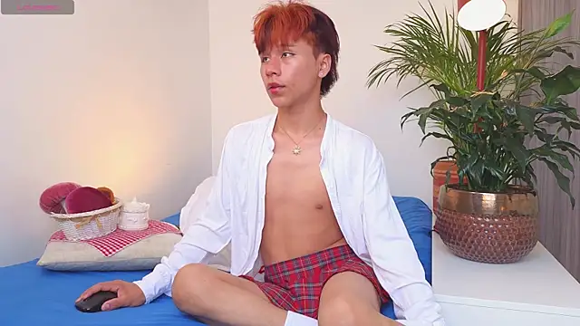 Tommyfoxboy online show from 11.14.25