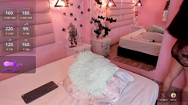 Katta Gil online show from 10.24.25