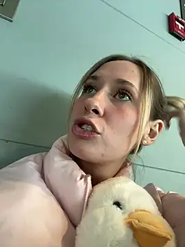 Snapshot of M1ssyk1ssy chatting on 01.07.25 M1ssyk1ssy online show from 01.07.25