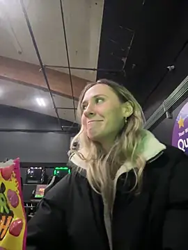 Snapshot of M1ssyk1ssy chatting on 01.28.25 M1ssyk1ssy online show from 01.28.25