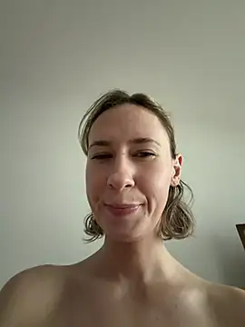 Snapshot of M1ssyk1ssy chatting on 07.19.26 M1ssyk1ssy online show from 07.19.26
