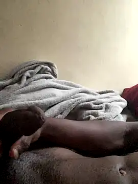 eyoItsRiley online show from 09.20.25