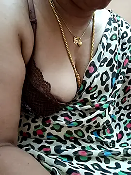 gaurika18 online show from 02.16.25