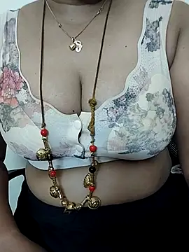 gaurika18 online show from 10.04.25