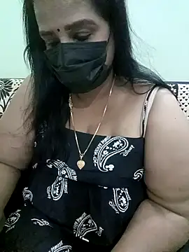 Snapshot of aila98 chatting on 12.13.24 aila98 online show from 12.13.24